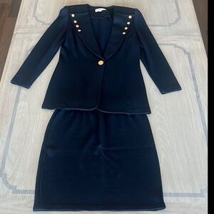 St. John Elegant Women's Navy Skirt Set with Gold Buttons